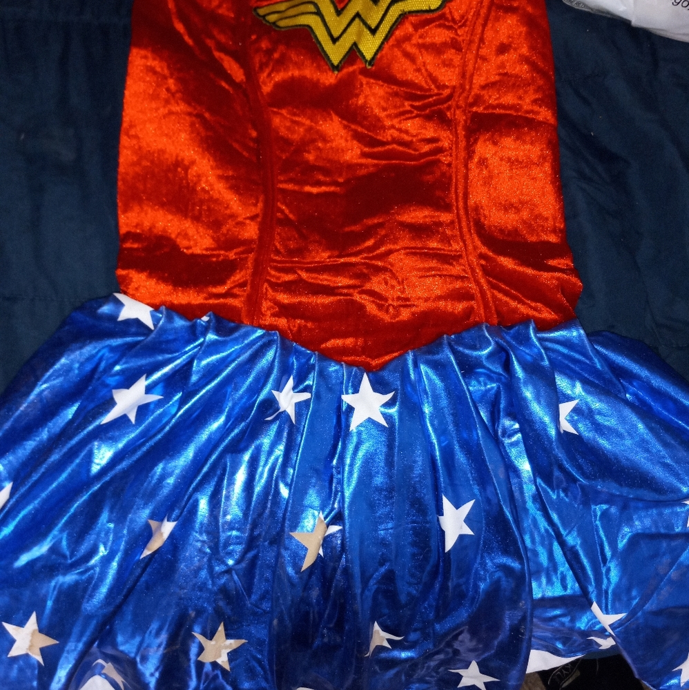 Wonder woman Costume Large